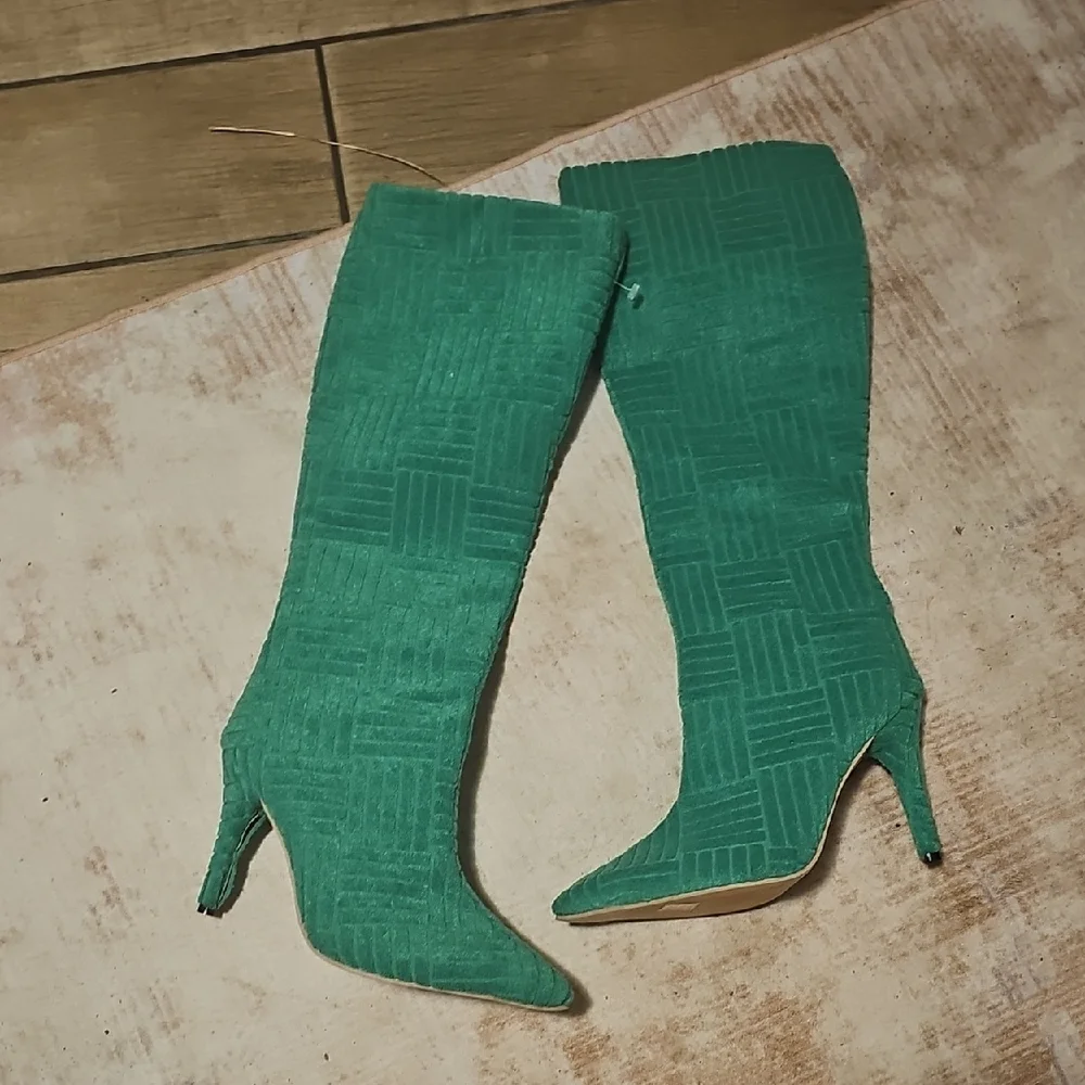 Elegant Green Knee-High Boots